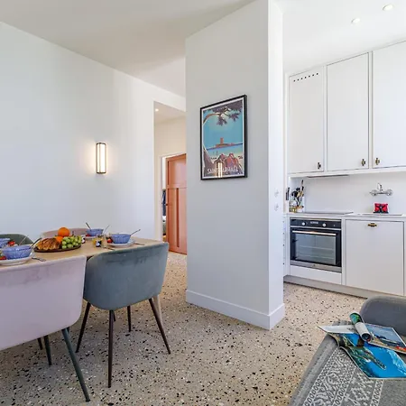 Douane - 2 Bedroom In Front Of The Port * 尼斯