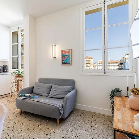 Douane - 2 Bedroom In Front Of The Port 公寓 *