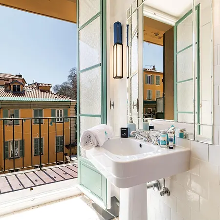 Douane - 2 Bedroom In Front Of The Port Apartman